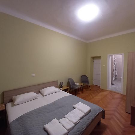 Oskar Amphitheater Apartments And Rooms With Free Parking Pula Rum bild