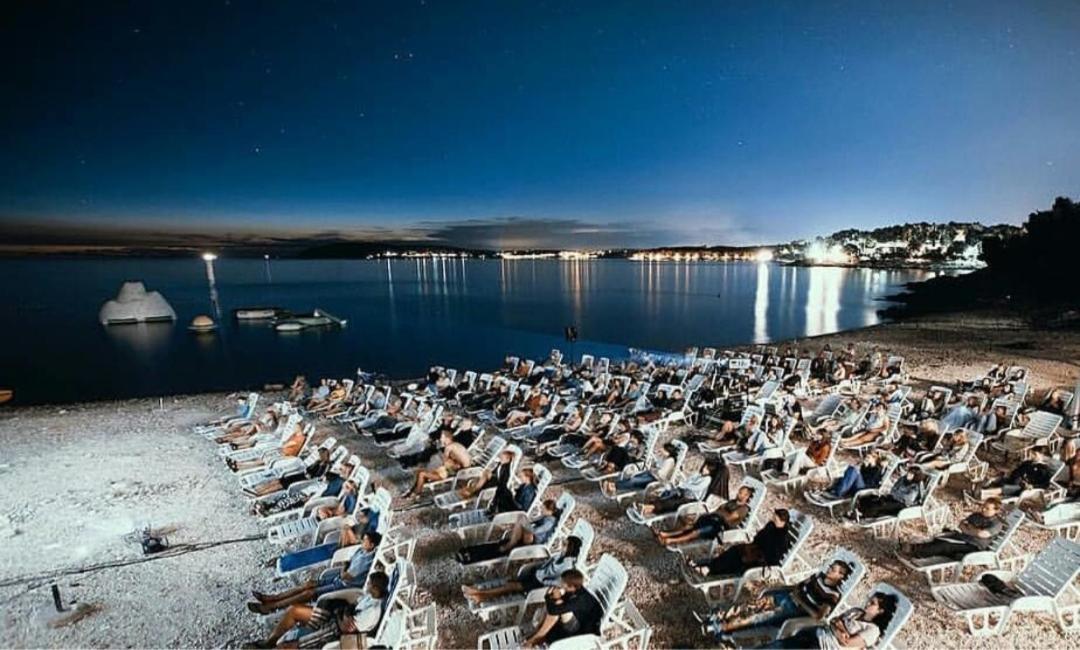 Oskar Amphitheater Apartments And Rooms With Free Parking Pula Exteriör bild